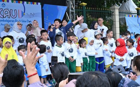 Prihatin dengan Kondisi Lagu Anak, Mendikdasmen Luncurkan Album KICAU