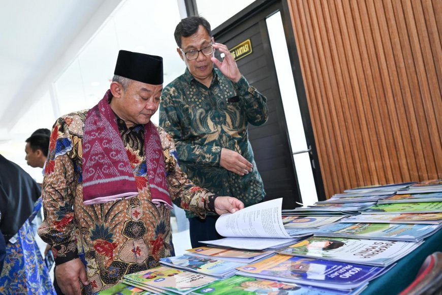 Konstitusi Amanatkan Pelestarian Bahasa Ibu