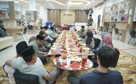 Ramadhan Ceria, Pimpinan dan Staf Umri Buka Puasa dan Salat Berjamaah