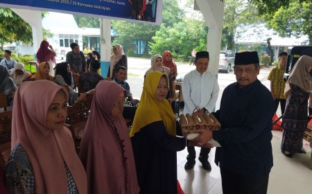 Kumpulkan Rp 152,9 Juta, Bansos SMAN 8 Pekanbaru Salurkan 611 Paket Sembako