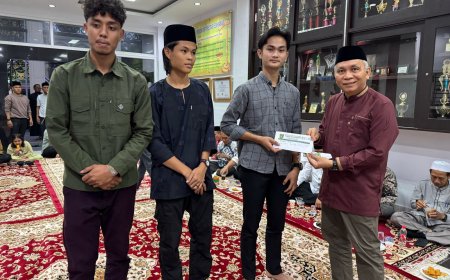 Fakultas Hukum UIR Serahkan Bantuan untuk PHL, Petugas Keamanan dan Gate Pass