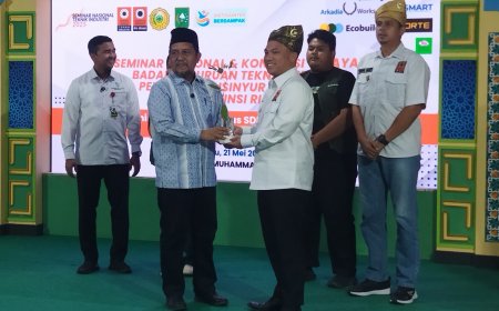 Rektor Umri Ingatkan Industri Harus Dibarengi Etika di Tengah Gelombang Teknologi AI