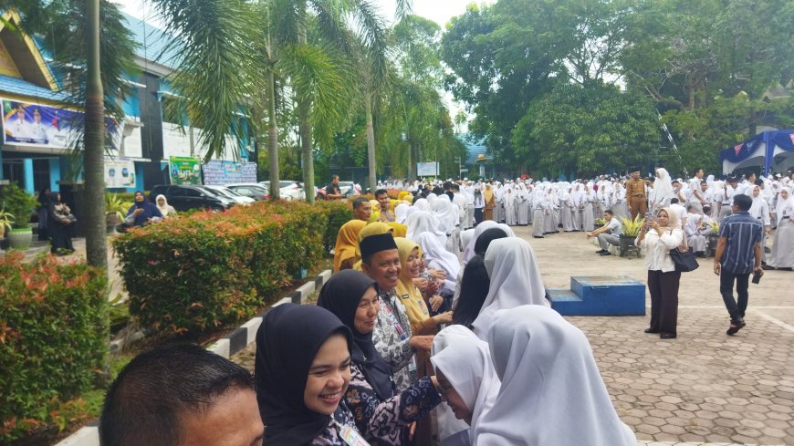 Dinyatakan Lulus Hari Ini, SMAN 8 Pekanbaru Gelar Pelepasan 470 Siswa Kelas XII