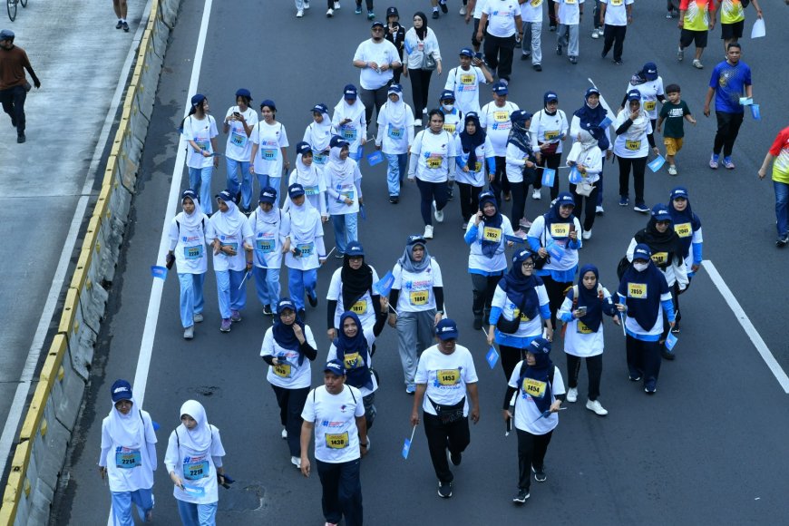 2.500 Orang Ikuti Jalan Sehat Hardiknas 2025 di Jakarta