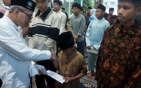 Rayakan Milad Ke-17, Umri Salurkan Santunan untuk Anak Yatim