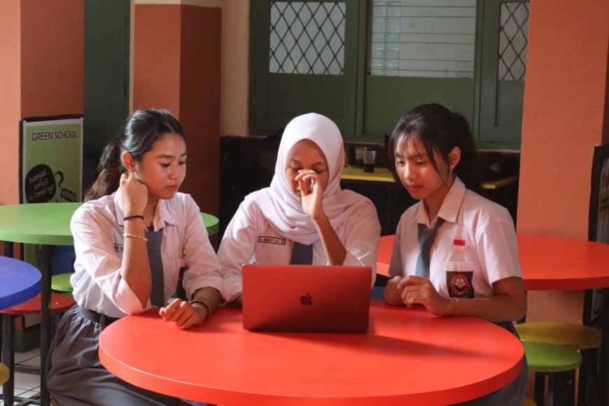 Kemendikdasmen Tegaskan Komitmen Transparansi Lewat Respons Cepat Tangani SPMB di Daerah