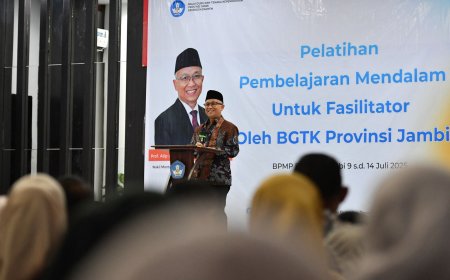 Pendidik Jambi Bersiap untuk Revolusi "Pembelajaran Mendalam": Dorongan Nasional untuk Pendidikan Bermakna Dimulai