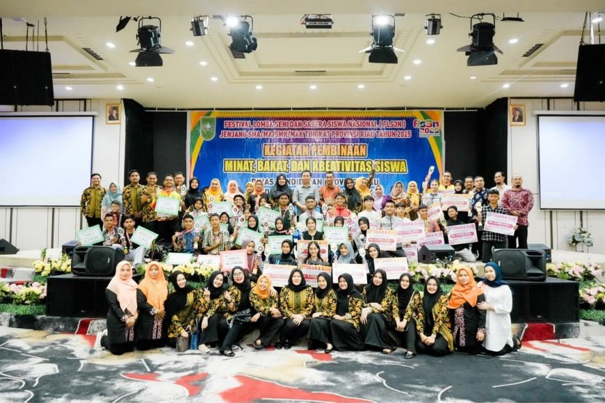 Sekreraris Disdik Tutup O2SN Tingkat SMA/SMK Riau 2025, FLS2N Langsung Dibuka