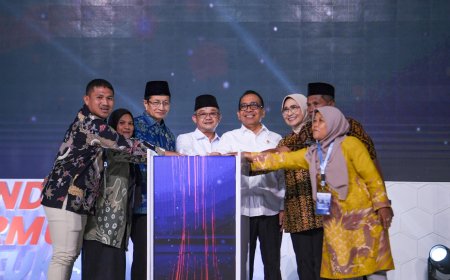 Presiden Prabowo Beri Kado HUT RI untuk 341 Ribu Guru Honorer dan Ribuan Guru Penerima Beasiswa S1