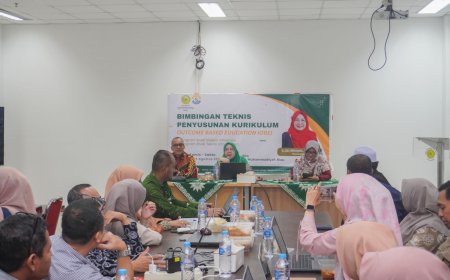 UMRI Tegaskan Transformasi Akademik Lewat Bimtek Penyusunan Kurikulum OBE