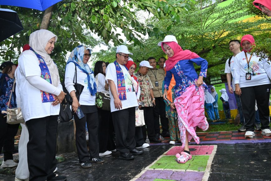 Gerakan Numerasi Nasional Diluncurkan, Menteri Abdul Mu’ti Tekankan Pentingnya Cinta Matematika Sejak Dini