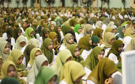 5.988 Mahasiswa UIR Ikuti Kuliah Perdana, Kampus Terapkan Kurikulum Berbasis Riset dan Inovasi