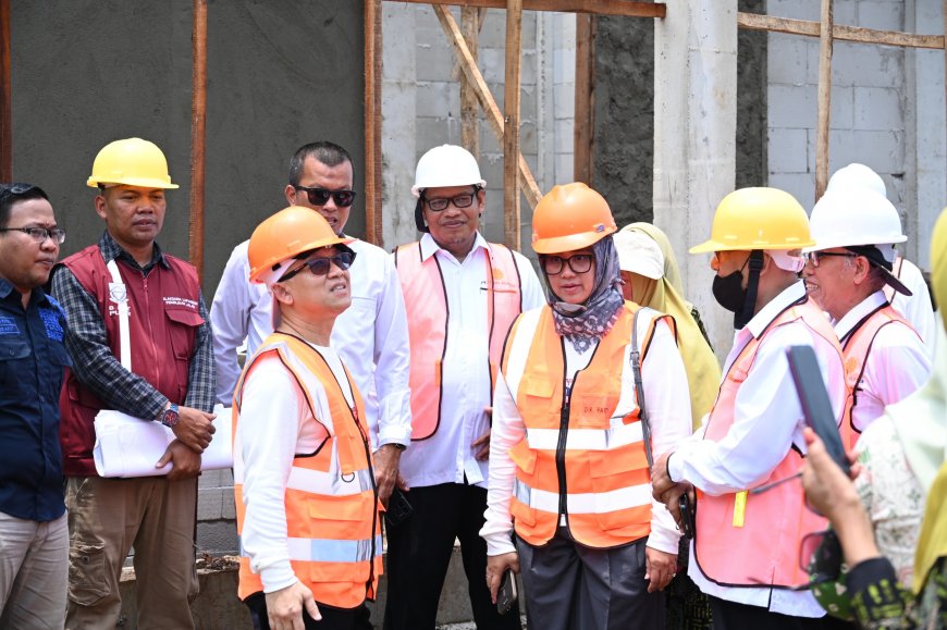 Wamen Atip Tinjau Pembangunan Sekolah Baru Persis di Serang, Pastikan Keselamatan dan Kenyamanan Siswa Terjamin