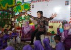 Direktur PAUD PNF Kemendikdasmen Ajak Anak TK Lillah Pekanbaru Belajar dengan Ceria dan Berkarakter