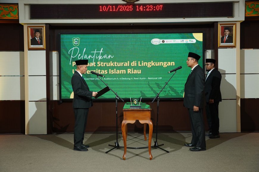 Rektor UIR Lantik Pejabat Struktural Periode 2025–2029, Tegaskan Komitmen Menuju Kampus Berkelas Dunia