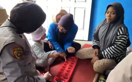 Ikut Misi Trauma Healing, 7 Mahasiswa UIR Diterjunkan ke Lokasi Bencana Sumbar