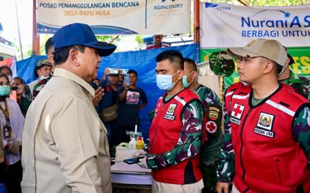 Presiden Prabowo Tinjau Jembatan Bailey Sungai Garoga dan Posko Kesehatan di Tapanuli Selatan