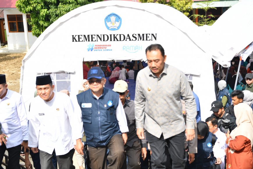 Pembelajaran di Lokasi Bencana Kombinasi Daring, Luring dan Tenda Kelas