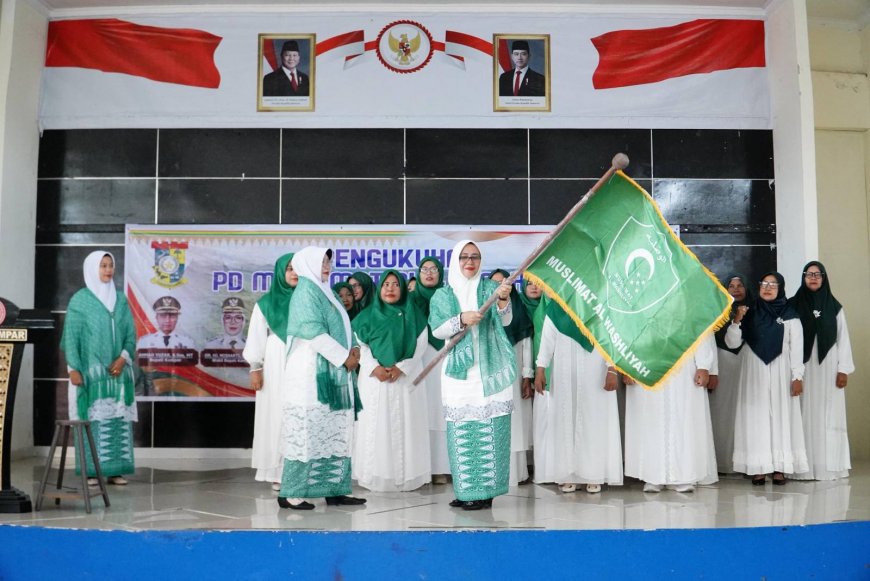 Wabup Kampar Hadiri Pengukuhan PD Muslimat Al-Washhiyah Kampar Periode 2025–2030