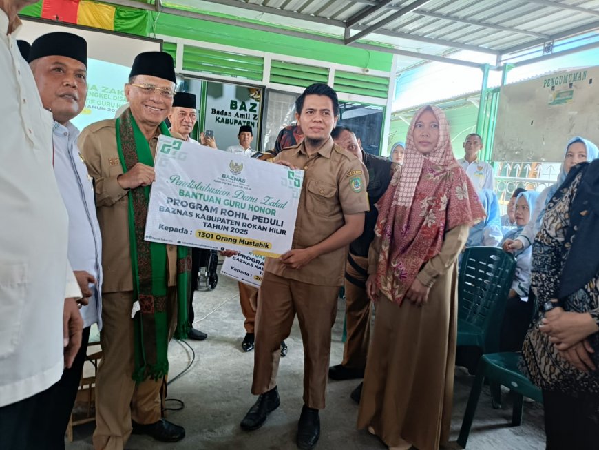 Baznas Rohil Salurkan Dana Zakat kepada Ribuan Mustahik, Bupati Bistamam Apresiasi Kinerja Baznas