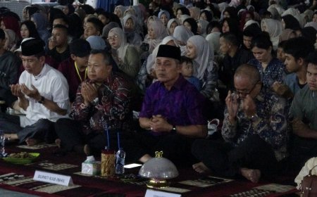 HUT ke-61 SMKN 1 Tembilahan, Bupati Inhil Dorong Lahirnya Wirausahawan Muda