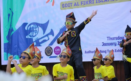 Pentas Kreasi SDIT Al Fikri Bikin Wawako Pekanbaru Kagum: Ini Bukan Sekadar Panggung Seni