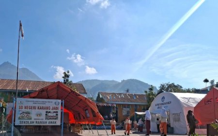 Sekolah Bangkit di Tengah Bencana: Dari Tenda Darurat hingga Pemulihan Trauma Anak