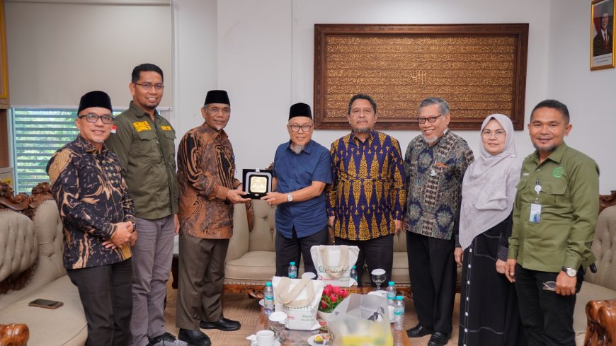 Umri dan RS Ibnu Sina Jajaki Kerja Sama Layanan Kesehatan Syariah dan Sistem Rujukan Pasien