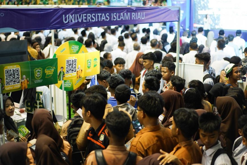 UIR Meriahkan Riau Edutech Campus Summit Expo 2026, Kenalkan Prodi Unggulan dan Benefit PMB