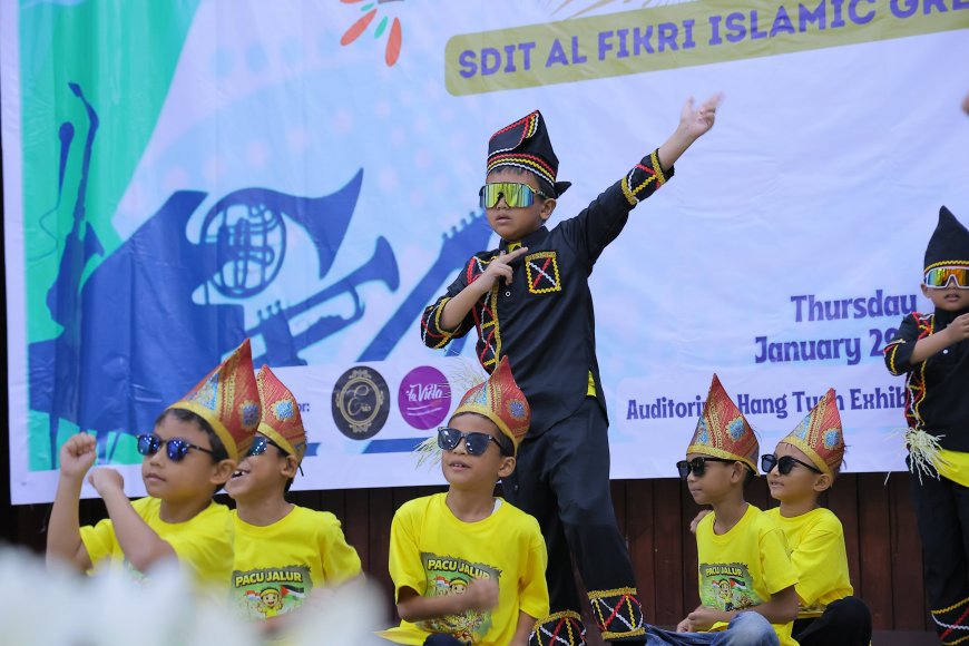 Pentas Kreasi SDIT Al Fikri Bikin Wawako Pekanbaru Kagum: Ini Bukan Sekadar Panggung Seni