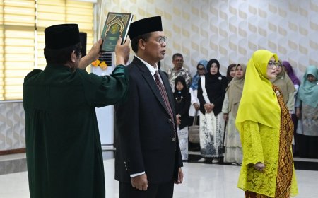 Dekan FMIPA dan Fakultas Keperawatan Unri yang Resmi Dilantik