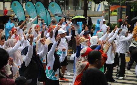 Sambut Ramadan 1447 H, Wamenag Ajak Masyarakat Bangun Iman dan Kesehatan Lewat Funwalk di CFD