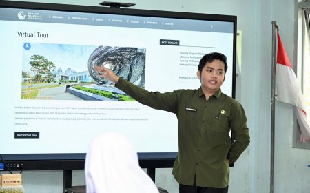 Digitalisasi Sekolah Kian Menguat Seiring Penggunaan Interactive Flat Panel