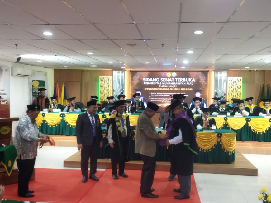 "Pacah Talua", Umri Kukuhkan Dua Guru Besar Perdana