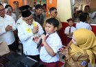 Hari Pertama Sekolah 2026, Mendikdasmen Ajak Siswa Terapkan Gerakan Indonesia ASRI di Depok