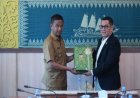 Tegaskan Transparansi, Bupati Kampar Serahkan LKPD