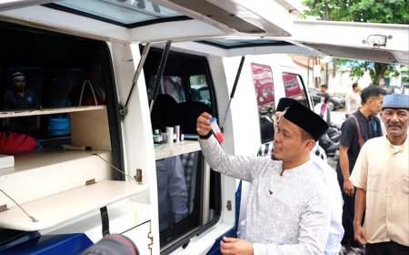 BBPOM Pekanbaru Uji Takjil di Pasar WR Supratman, 15 Sampel Makanan Dinyatakan Aman