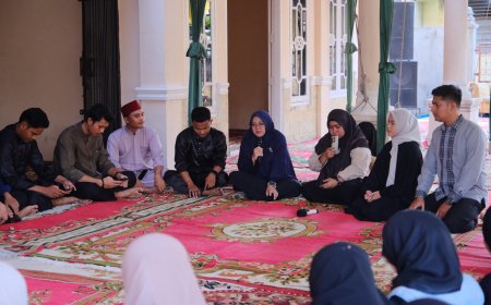 Bupati Siak Afni Zulkifli Dialog dengan Mahasiswa di Pekanbaru, Bahas Beasiswa hingga Pengelolaan Mess