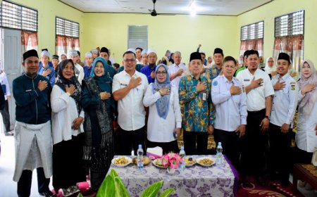 Wabup Kampar Resmikan TV Pintar Digital di Salo, Ingatkan Pelajar Jauhi Narkoba