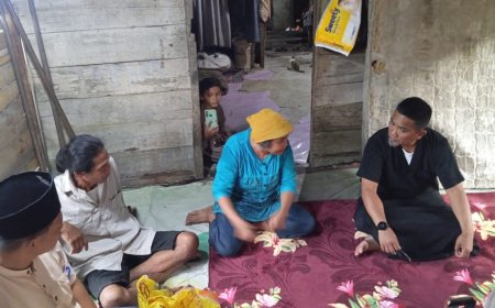 Kolaborasi dengan Baznas, Bupati Pelalawan Salurkan Bantuan Sembako untuk Warga