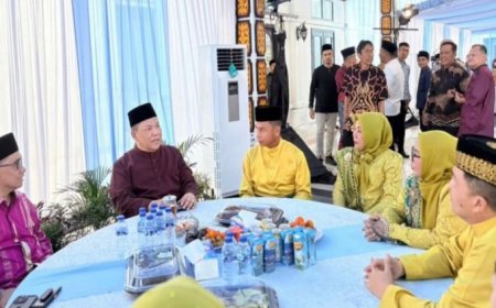 Silaturahmi Lebaran Jadi Penguat Sinergi, Bupati Kampar Kunjungi Plt Gubernur Riau dan Sekdaprov