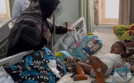 Bupati Siak Keliling Pos Lebaran dan RSUD Bawa Ketupat, Pastikan Layanan Publik Tetap Optimal