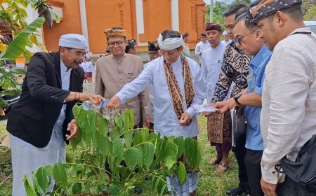 Menag Dorong Ekoteologi di Kampus, Penanaman Pohon di UHN Sugriwa Jadi Aksi Nyata