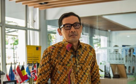 Konflik AS-Israel vs Iran Picu Lonjakan Harga Minyak, Ekonom Soroti Ketahanan Ekonomi Indonesia