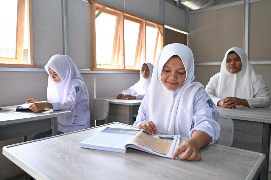 Mendikdasmen Resmikan 6 Ruang Kelas Darurat di Pidie Jaya, Pemulihan Sekolah Pascabanjir Dipacu
