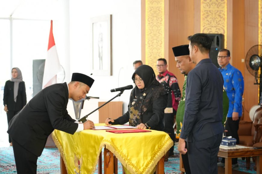 Bupati Siak Afni Lantik 60 Pejabat, Tegaskan ASN Harus Utamakan Pelayanan kepada Masyarakat