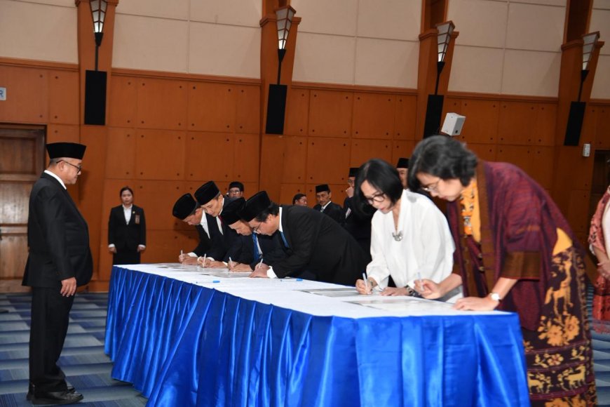 Mendikdasmen Abdul Mu'ti Lantik Dewan Pendidikan Nasional Dikdasmen Periode 2026–2031