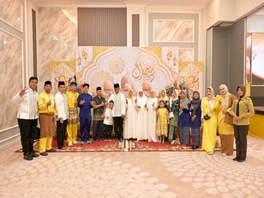 Open House Lebaran Bupati Kampar Dipadati Warga, Silaturahmi Perkuat Kedekatan Pemerintah dan Masyarakat