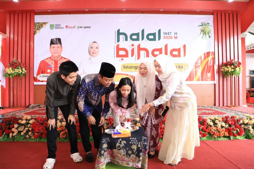 Halalbihalal di Rumah Dinas Wabup Rohul Diwarnai Perayaan Ulang Tahun