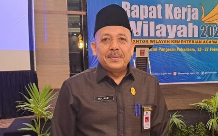 Anak di Bawah 16 Tahun Dibatasi Akses Medsos, Kemenag Riau Tekankan Peran Orang Tua